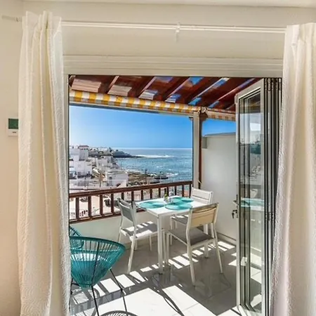 Ocean View La Caleta Апартаменты *